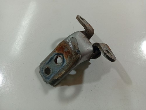 Toyota aygo 2006 door hinge - 2006,