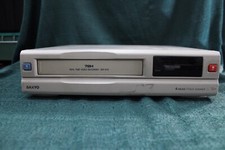 Vintage Sanyo SRT-672 Real