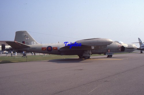35mm aircraft slide canberra - 35mm,
