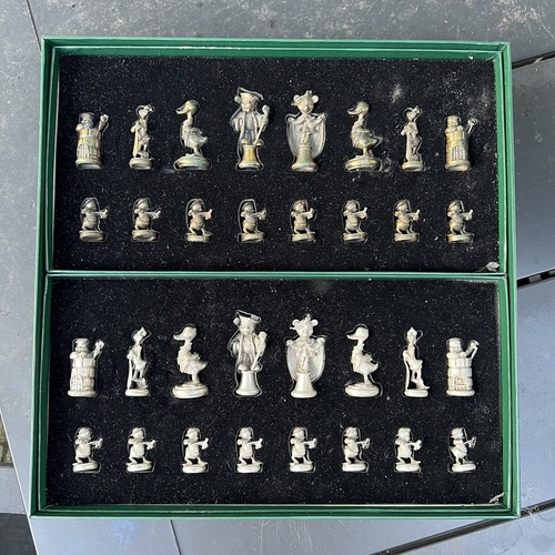 Vintage walt disney - walt, chess