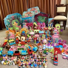 HUGE ELC HAPPYLAND Toy Collection Including fold out storage box Playmates ~VGC!