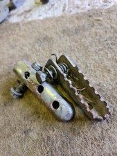 Malaguti Grizzly 12 Footpegs