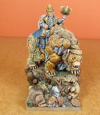 Scibor - Dwarf King on War Bear - plastic - painted - (BZ)