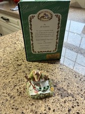 Brambly Hedge BASIL POURING