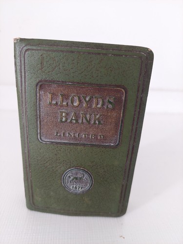 Lloyds vtg savings bank book - vtg,