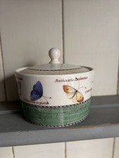 Wedgwood Sarahs Garden Covered Sugar Bowl Butterflys Mint Ggreen Base