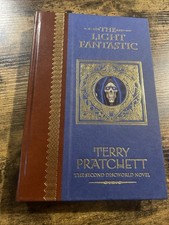 Terry Pratchett : THE LIGHT