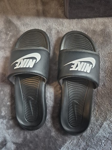 Nike size sliders good - sliders,