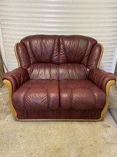 Used 3 Piece Suite Burgundy