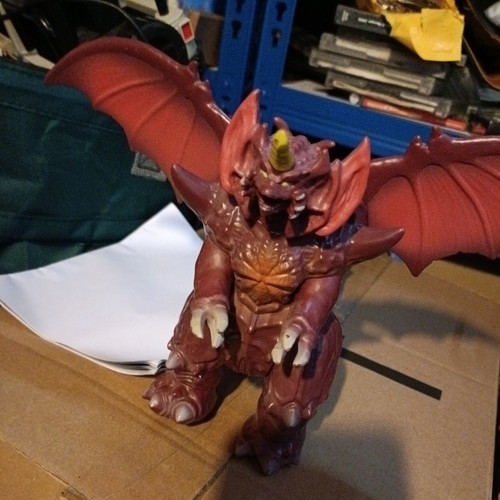 Godzilla destroyah figure - destroyah,