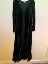 Out of Xile long black velvet