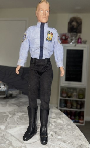 Lieutenant brogan space - brogan,