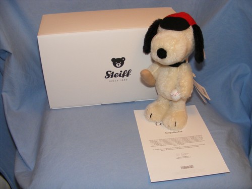 Steiff snoopy baseball player - steiff,