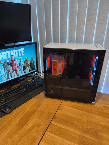 White gaming 6700 gtx - white, pc