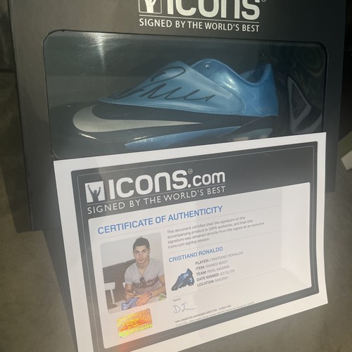 Icons cristiano ronaldo signed - cristiano,