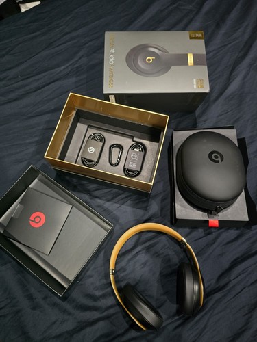 Genuine beats studio3 - beats, wireless
