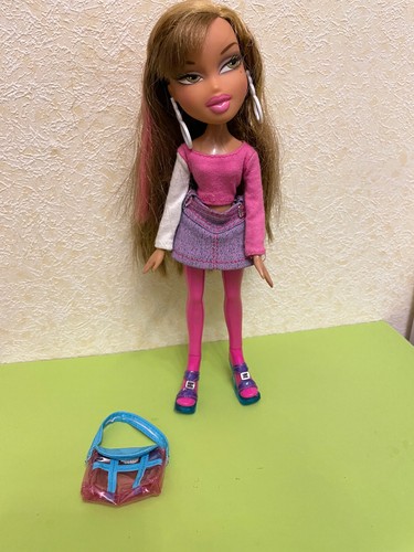 Bratz doll selection wildlife - selection,