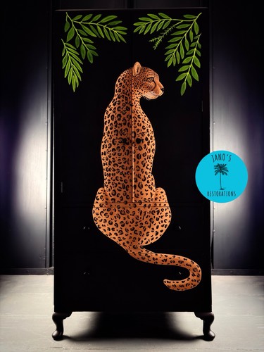 Hand painted leopard art - hand,