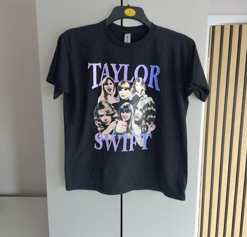 Gildan taylor swift tshirt - taylor,