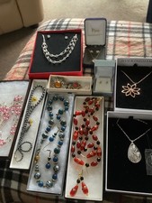 Mixed lot of costume jewellery - various - all boxed