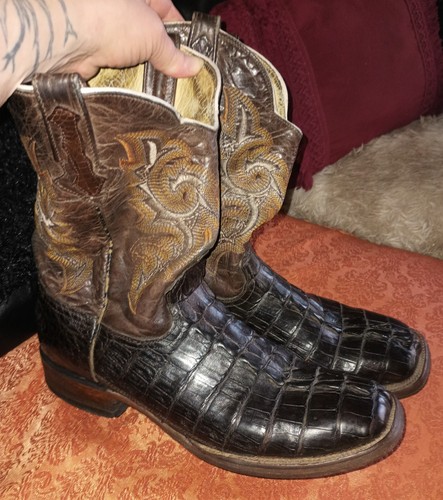 Alligator leather deep brown - alligator,