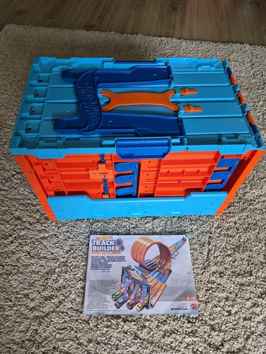 Hot wheels track - hot,