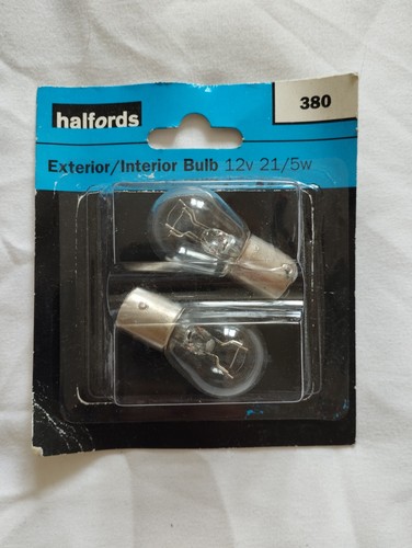 Halfords 380 exterior/interior