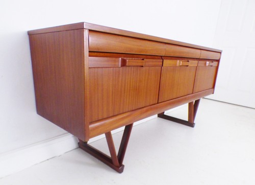 Stunning vintage teak elliotts - vintage,