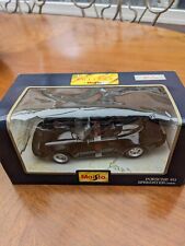 Maisto 1:24 Porsche 911