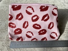 Avon Pink with Red Glitter Lips Cosmetic /Makeup Bag  - zip closure