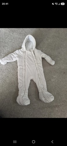 Months snowsuit - 9/12, months.