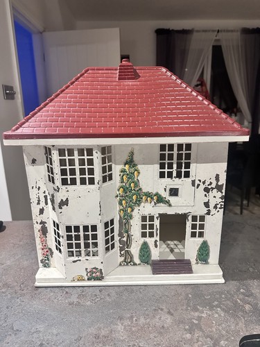Triang dolls house - dolls, no.50