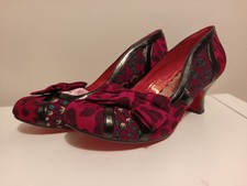 Irregular choice poetic