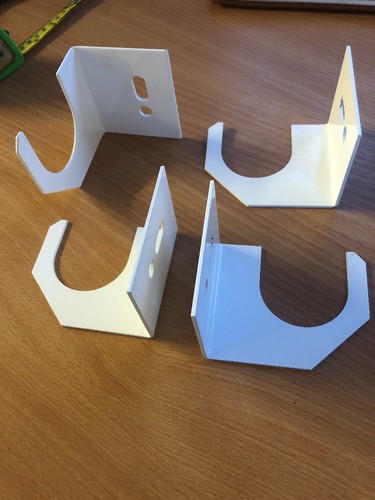 Column radiator brackets two - ,