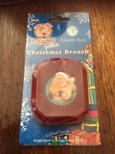 Piggin Christmas Brooch, BNIB