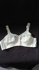 TRIUMPH DOREEN PALE CREAM FULL CUP BRA NON WIRED OR PADDED 38B NEW