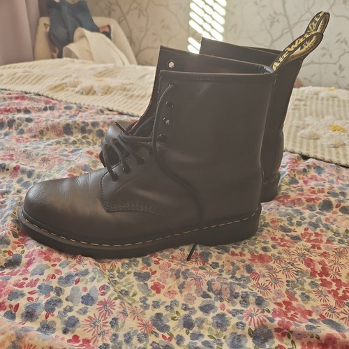 Doc martens boots - dr.,