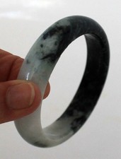 Round green jade bangle - round,