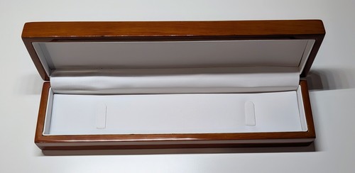 Empty luxury rosewood - empty,