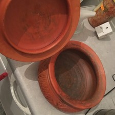 Terracotta clay cooking pot