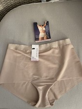 Ex Marks & Spencer ULTIMATE MAGICWEAR FULL BRIEF KNICKERS FIRM CONTROL Size 18