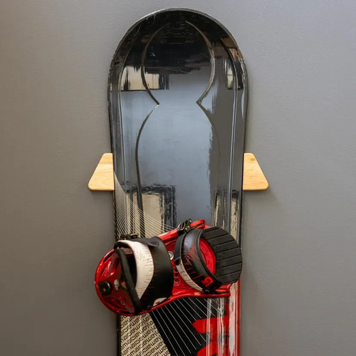 Minimalist wood snowboard wall - wood,