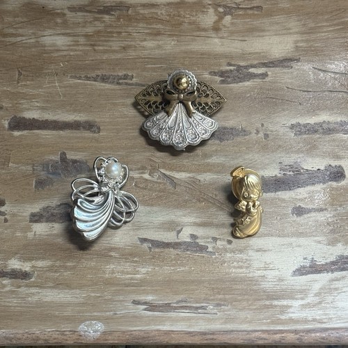 Vintage angel pins brooches - pins/,