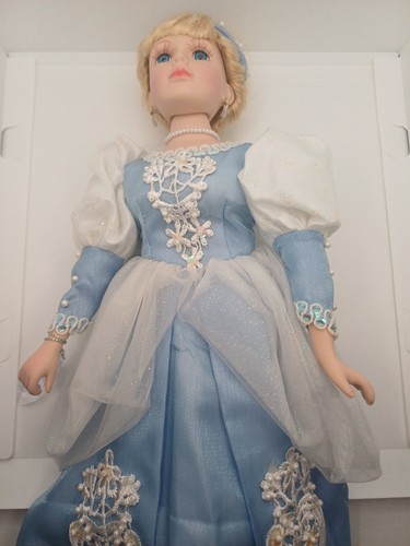 Vintage collectible porcelain