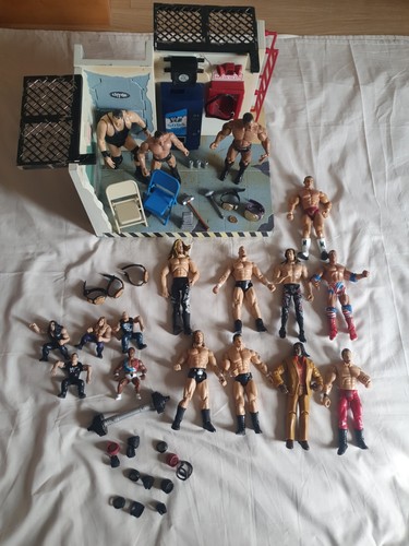 Wwe wrestling figures job lot - wrestling,