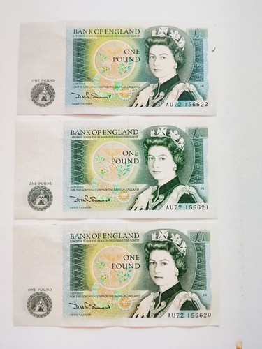 One pound qeii notes - one,