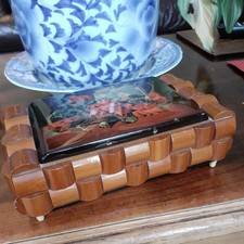 Vintage Wooden Swiss Movement Lador musical jewelry box