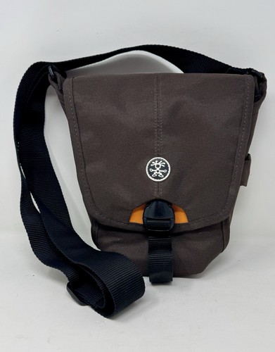 Crumpler three million - three,