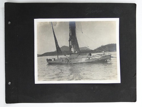 Chinese junk boat sampan - boat,