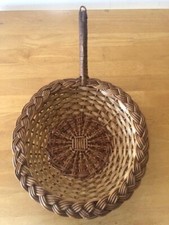 Vintage Handcrafted Tan coloured Wicker Basket. Frying pan shape with handle. GC